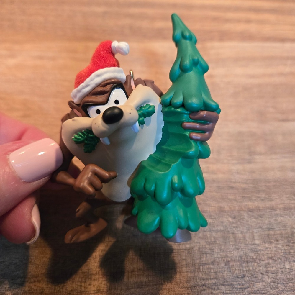 Hallmark Keepsake 2002 Taz Holiday Treat Looney Tunes Christmas Ornament Boxed